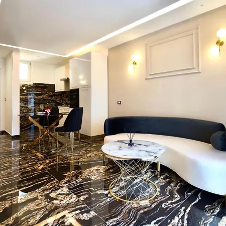 Black Hydro Appartement